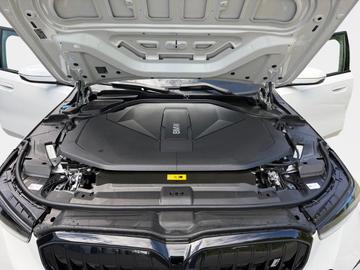 صورة مصغرة 14 لـ  BMW I5