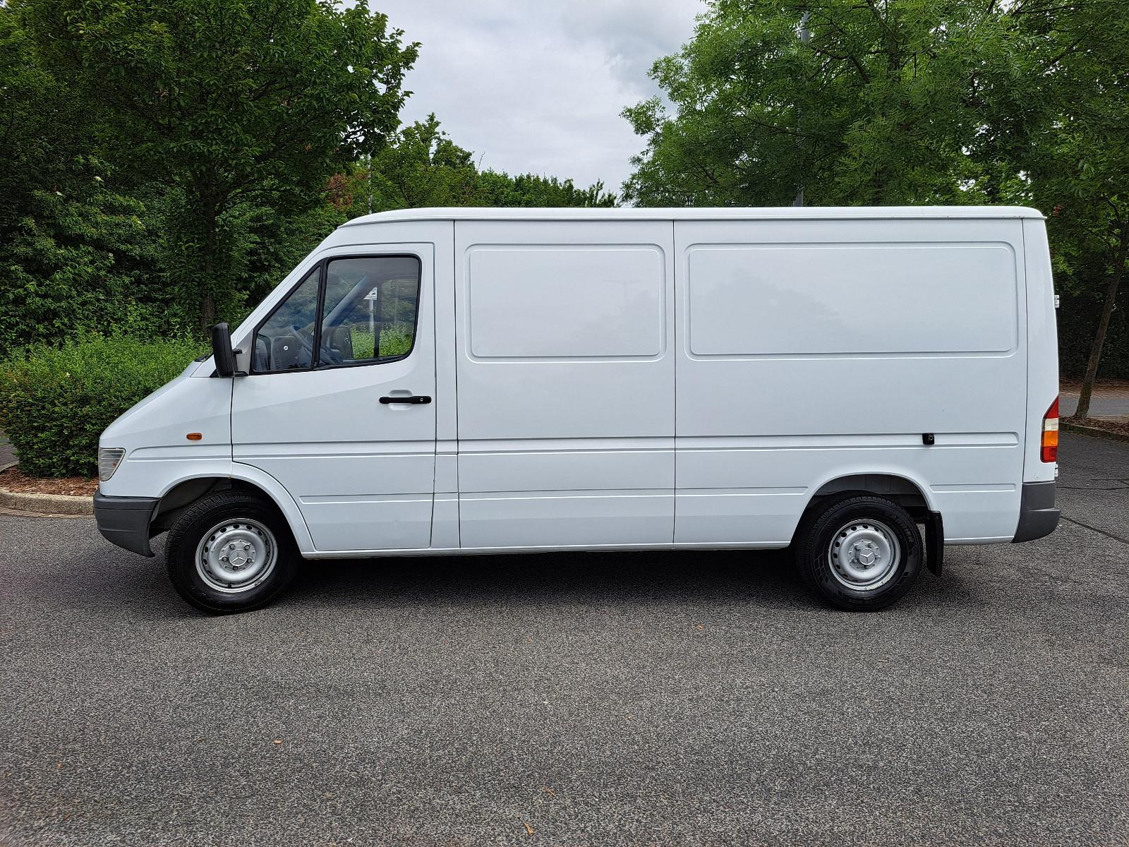 Mercedes-Benz 312D lang ex-Behörde*1.Hand*AHK*wenig KM