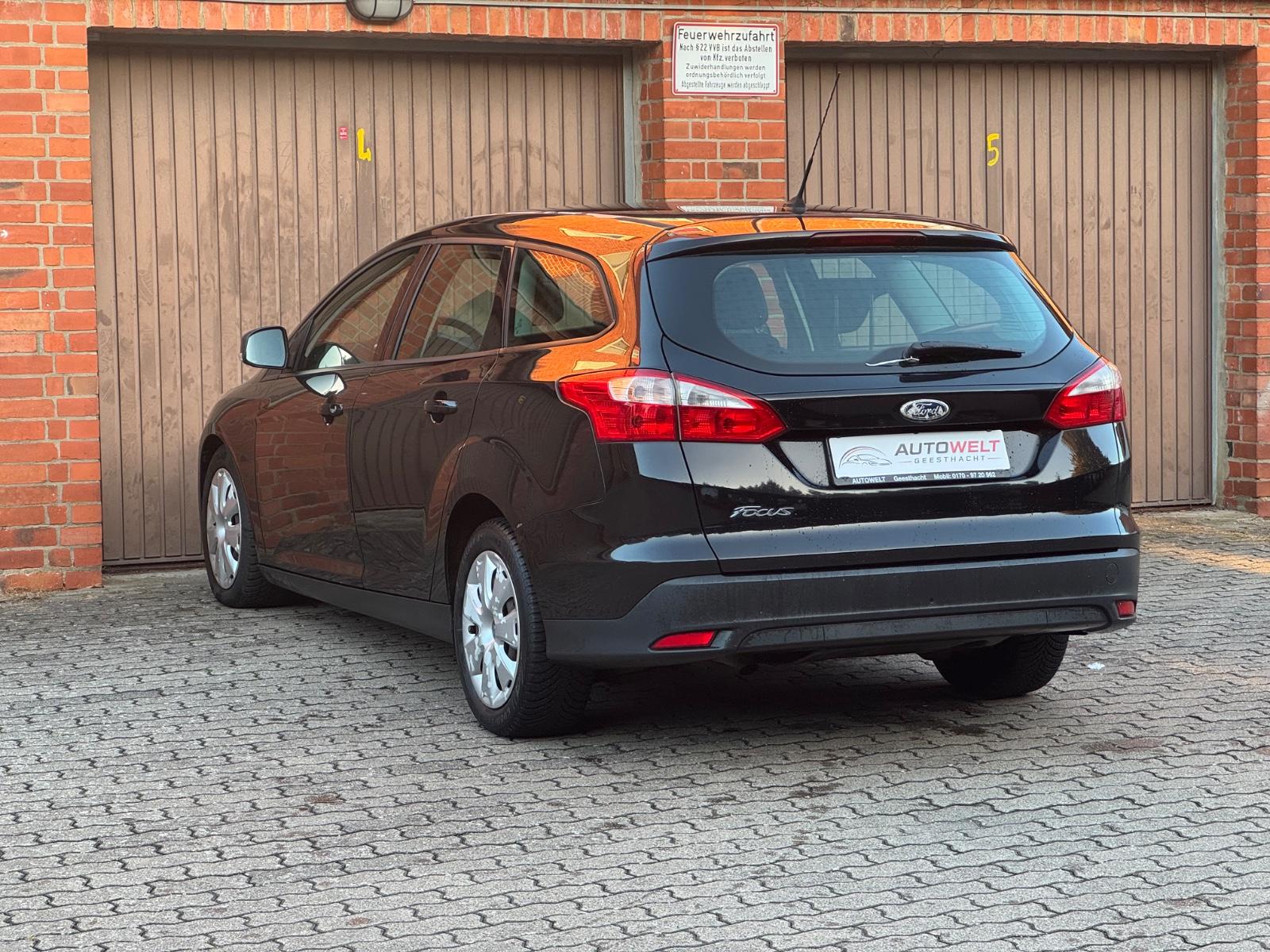 Ford Focus 2012 — photo 5