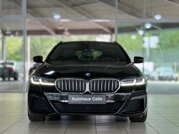 Fahrzeugabbildung BMW 530d xD M Sport HUD HI-FI Komfortsitz Laserlicht