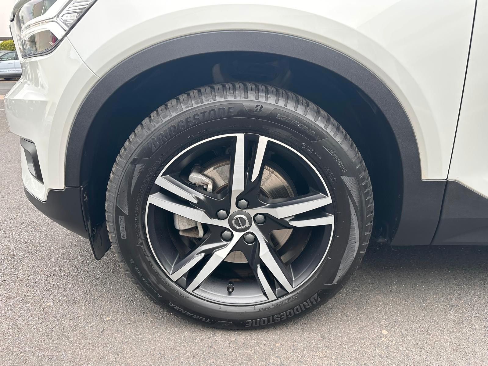 Volvo XC40 B4 R-Design AWD AHK BLIS ACC Standheiz.Kam foto 12