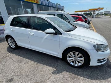 Volkswagen Golf - 4