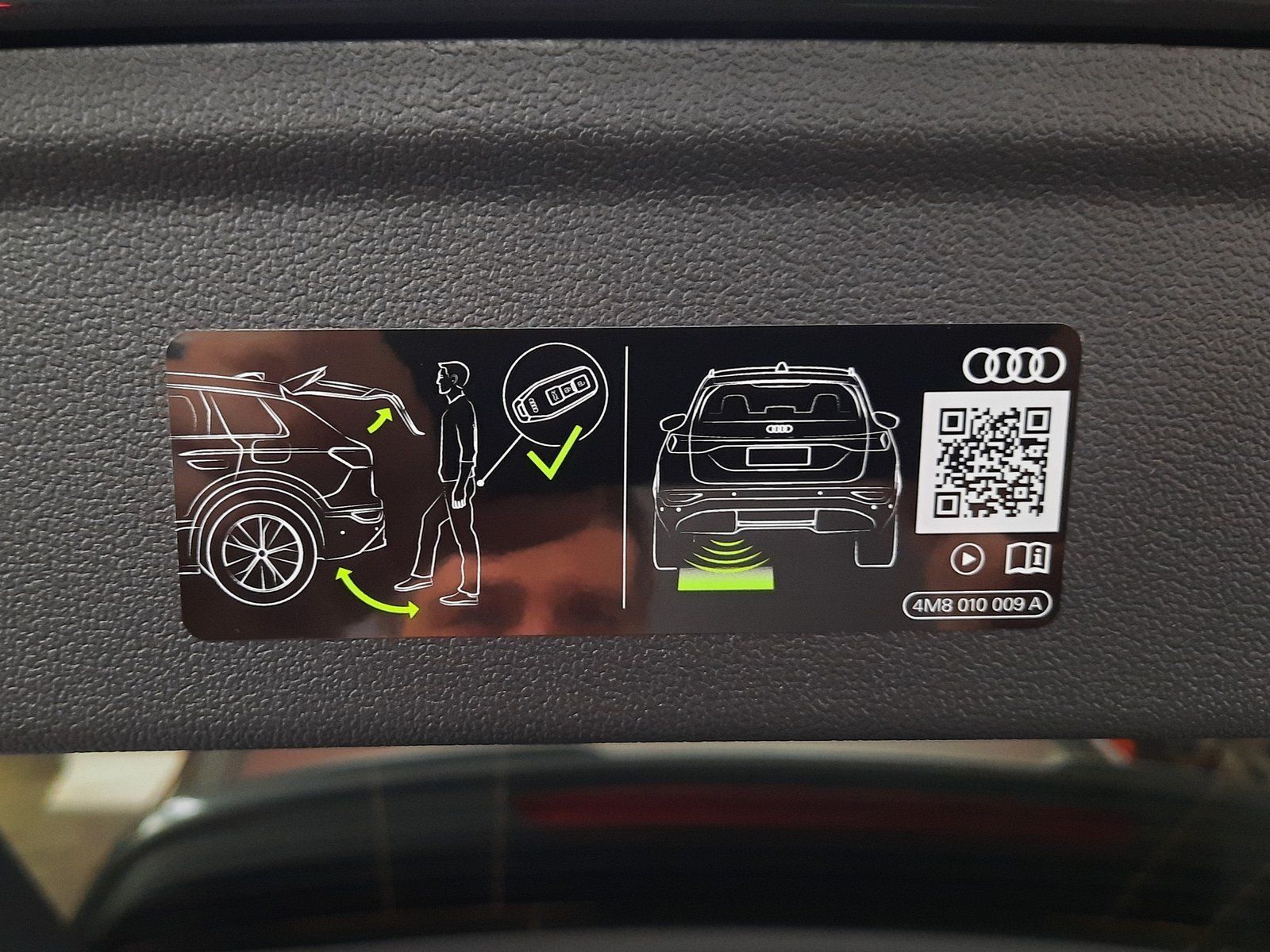 Fahrzeugabbildung Audi A3 Sportback TFSI S-Line S-tronic *AHK*Navi*LED*