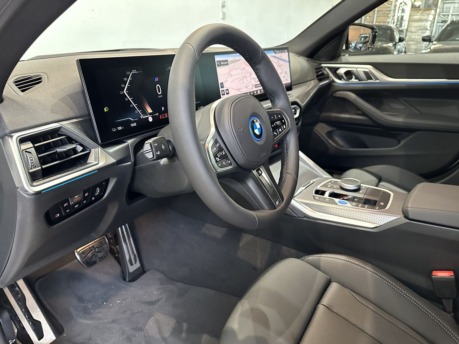 Fahrzeugabbildung BMW i4 eDrive35 M Sportpaket, Komfortzugang HiFi