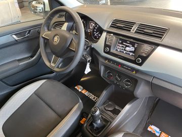 Skoda Fabia Ambition *TEMPOMAT*KLIMA*SZHZ*
