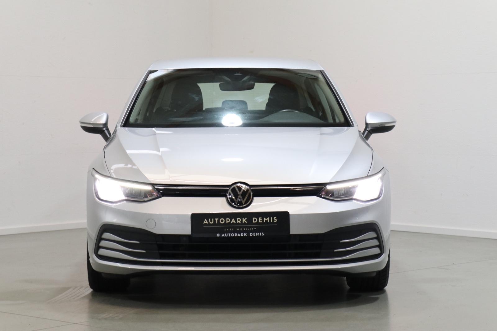 Volkswagen Golf VIII Lim. Life-LED-SHZ-LHZ-ACC-FRONT-AMBIEN