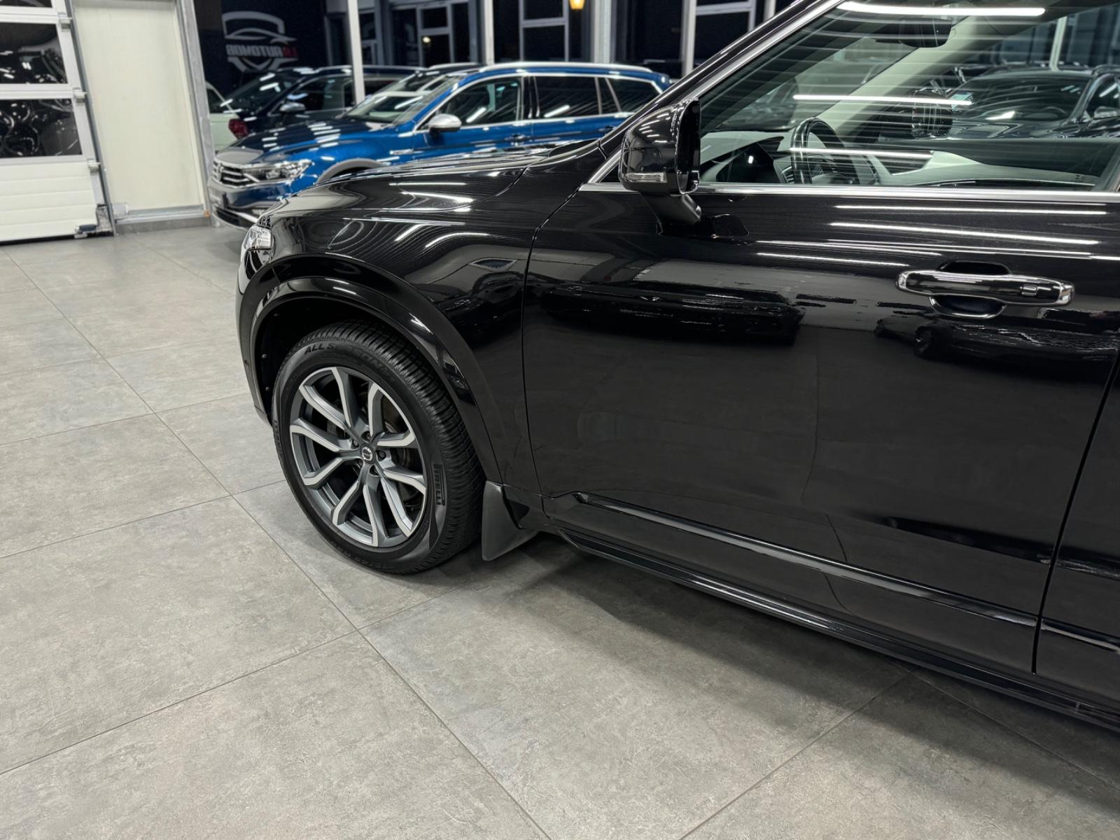 Volvo XC 90 Momentum AWD Navi SHZ LHZ LED 7-Sitzer