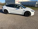 Tesla Model 3 SR Highland Hinterradantrieb RWD, AHK - Tesla Model 3 AHK Gebrauchtwagen