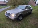 Mercedes-Benz 220 - gebrauchte Mercedes-Benz 220 aus dem Jahr 1995