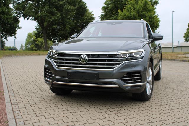 VW Touareg Elegance 4M*Nacht*ACC*AHK*LED*SHZ*