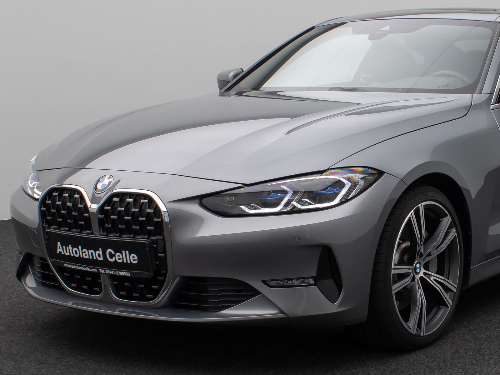 Fahrzeugabbildung BMW 430d xD Coupé Glasdach Laser DAB HiFi Komfort 19