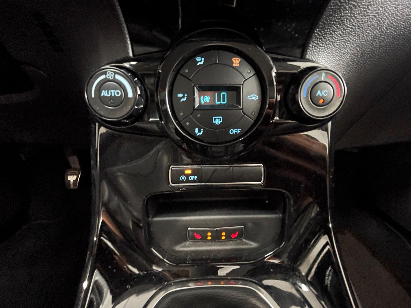 Ford Fiesta Titanium SHZ/8-Fach/Keyless-Go/HU+TÜV NEU