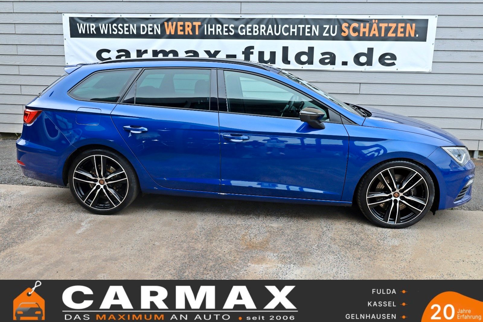 Fahrzeugabbildung SEAT Leon ST Cupra 300 4Drive Navi,LED,Kamera,ACC,DCC