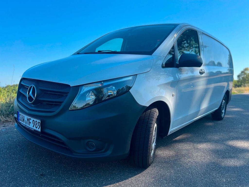 Image of Mercedes-Benz Vito