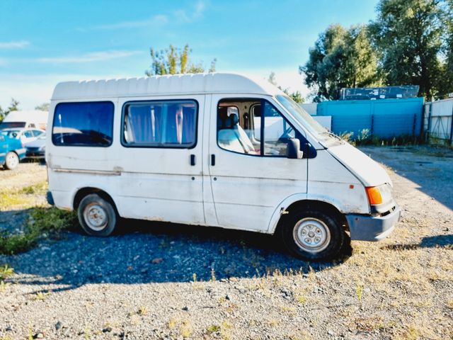 Ford Transit 2.5 Diesel