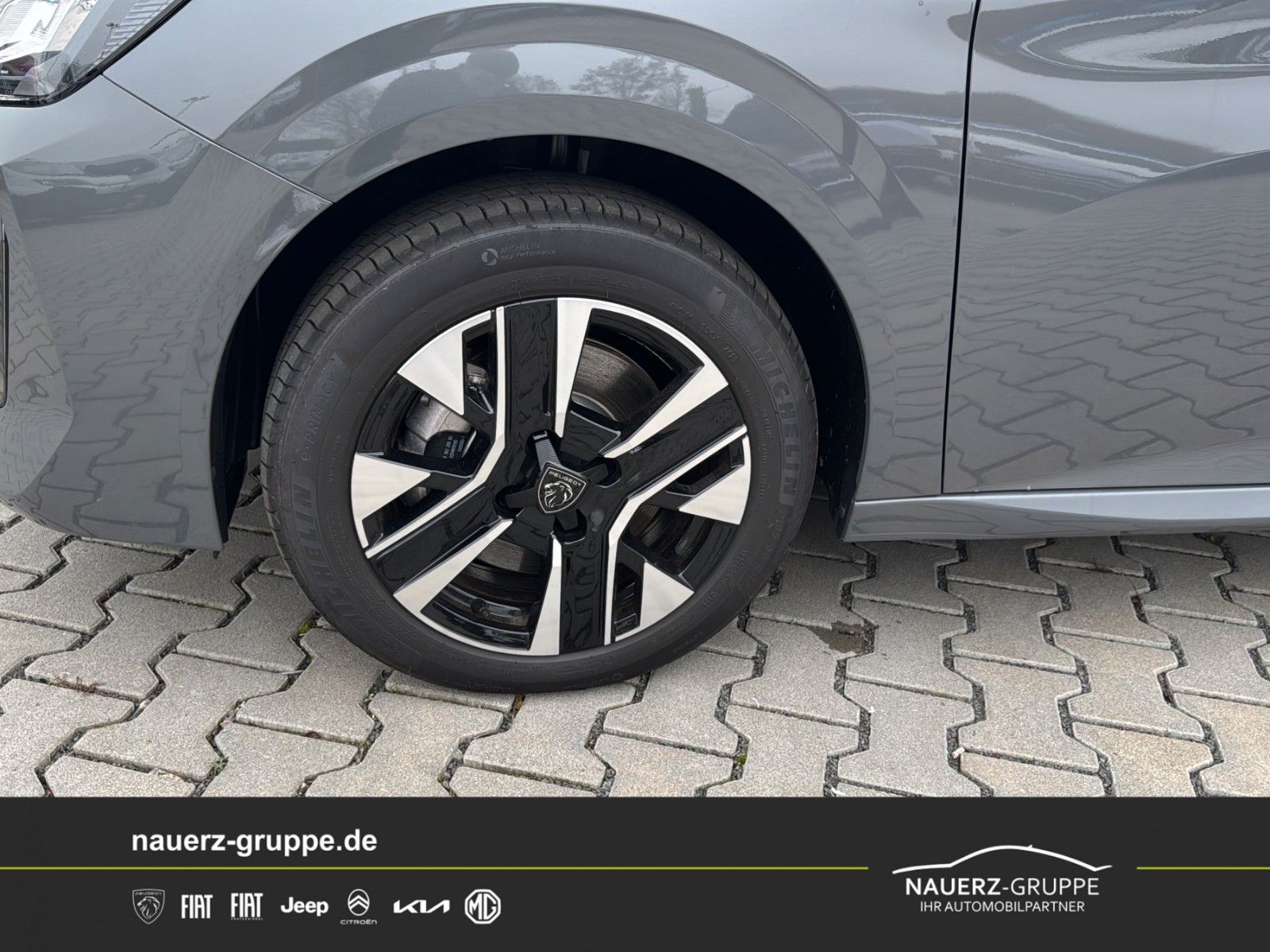 Fahrzeugabbildung Peugeot 208 Elektromotor 136 E-Style NEUES MODELL