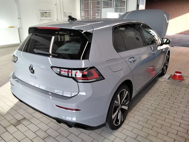 Volkswagen Golf VIII GTE 1.5 TSI DSG eHybrid PANO AHK foto 3