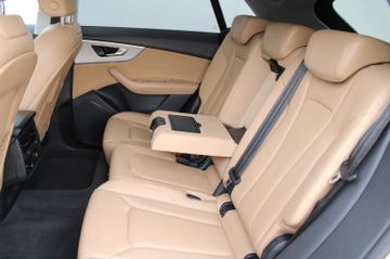 Audi Q8 - 6