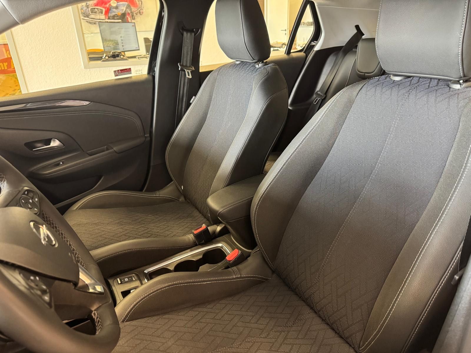 Fahrzeugabbildung Opel Corsa F Elegance /1.HAND/NAVI/KLIMA/KAMERA