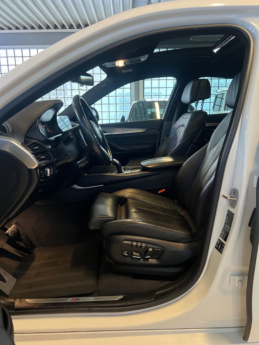 Fahrzeugabbildung BMW X6 xDrive 40 d M Sport Paket *Soft*Schiebedach*