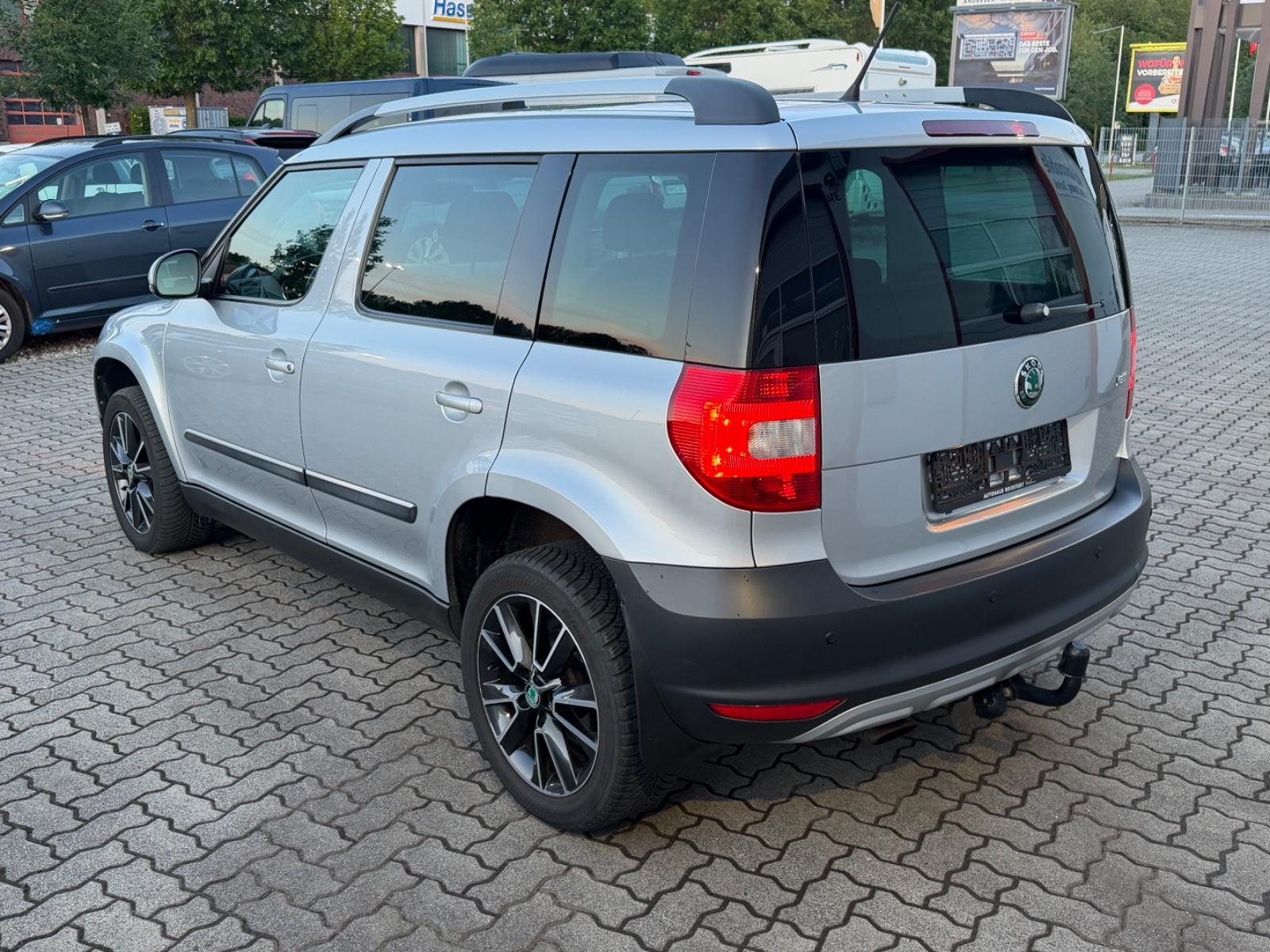Skoda Yeti Ambition AUT.*AHK*WENIG KM*GARANTIE*TOP*SHZ