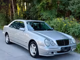 Mercedes-Benz E 320 4MATIC AVANTGARDE V6 NUR 45000 KM 2 BESITZ - Mercedes-Benz E 320 Gebrauchtwagen