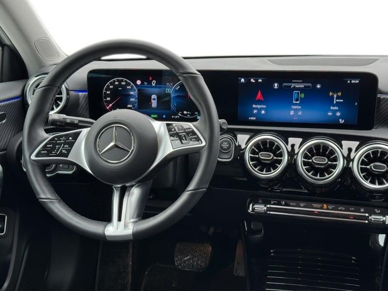 Mercedes-Benz A 250 e