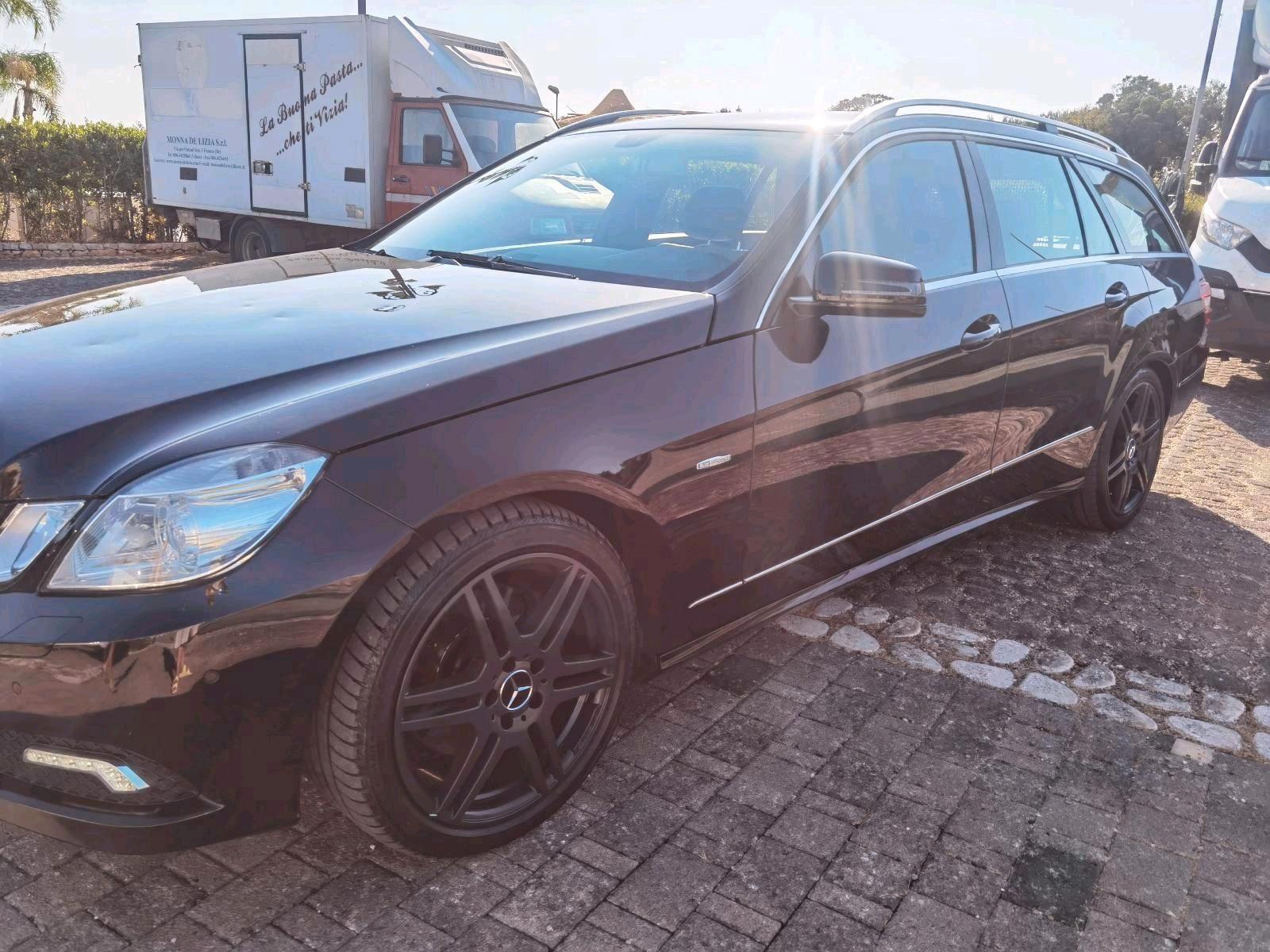 Mercedes-Benz E 300