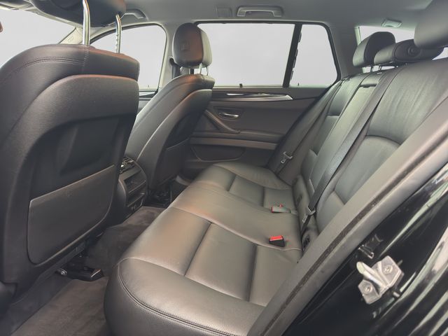 Fahrzeugabbildung BMW 520d Touring Sport+Prof.+Head-Up+360°+Leder+AHK