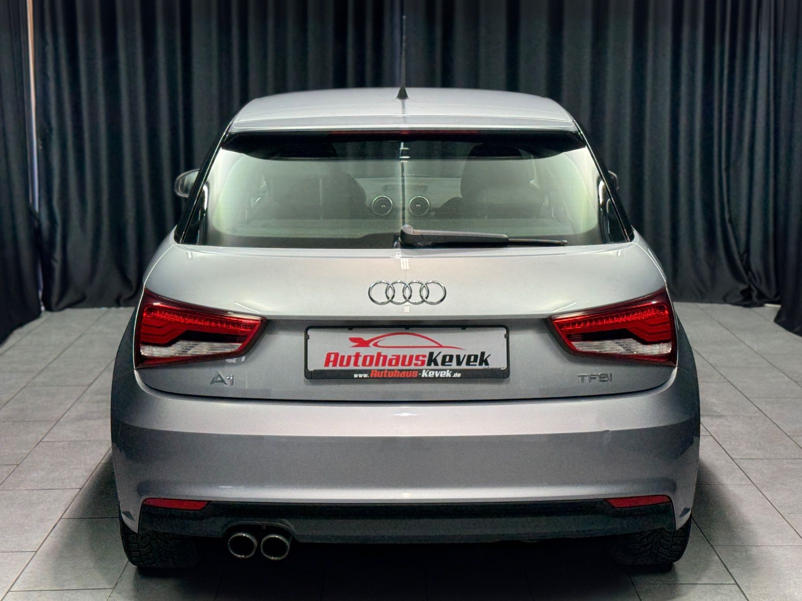 Fahrzeugabbildung Audi A1 1.4 TFSI Sport|BI-XENON|150 PS|SPORTSITZE|
