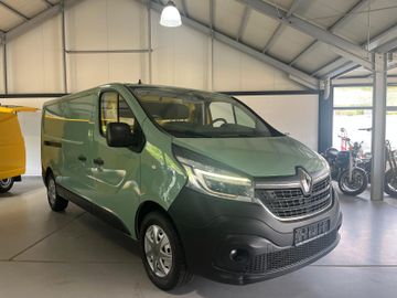 Renault Trafic - 2