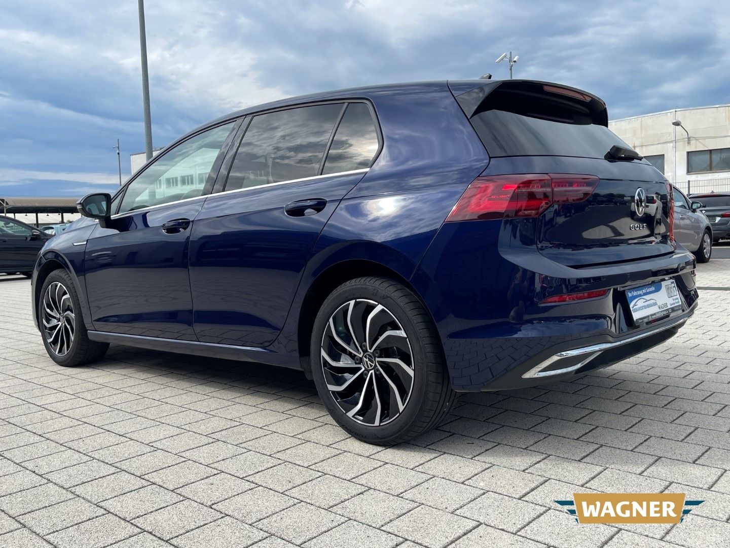 Fahrzeugabbildung Volkswagen Golf VIII Style eTSI 1.5  Automatik