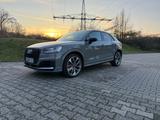 Audi SQ2 TFSI / 8 fach Bereift/Tüv Neu/ voll Ausstatt - graue Audi SQ2