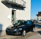 Skoda Octavia Combi Soleil - Skoda Octavia: mit Navigationssystem