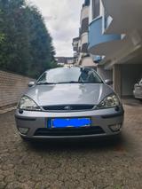Ford Focus 2.0 Ghia Autom. Ghia - Ford Focus aus 2004: Ghia