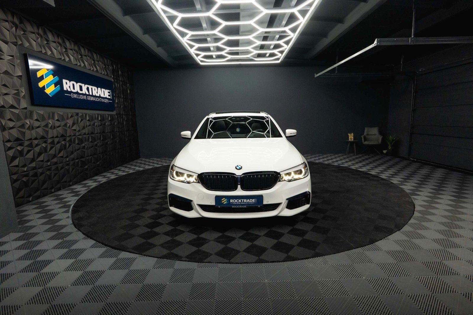 Fahrzeugabbildung BMW 540d xDrive M Sport Shadow | ACC | Pano | LED