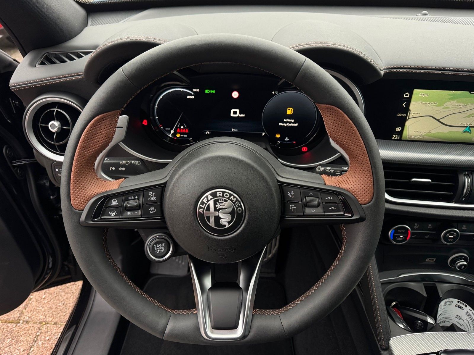 Fahrzeugabbildung Alfa Romeo Stelvio INTENSA 2.2 Diesel 210 PS Q4 NAVI PANORA