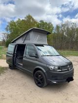 Volkswagen T6 Bus Camper Bulli Aufstelldach AHK Transporter - Volkswagen T6 Transporter mit Panoramadach