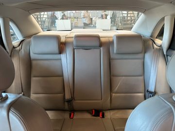 Audi A4 Lim. 1.8 T *TÜV NEU*KLIMA*
