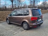 Volkswagen Touran1.6TDI CUP,  NAVI, AHK, MP3 ...Top-Zustand - VW Touran Gebrauchtwagen in München