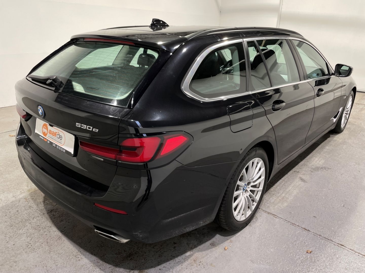 BMW 530 e Touring Automatik EU6d Leder LED Pano Navi imagem 3