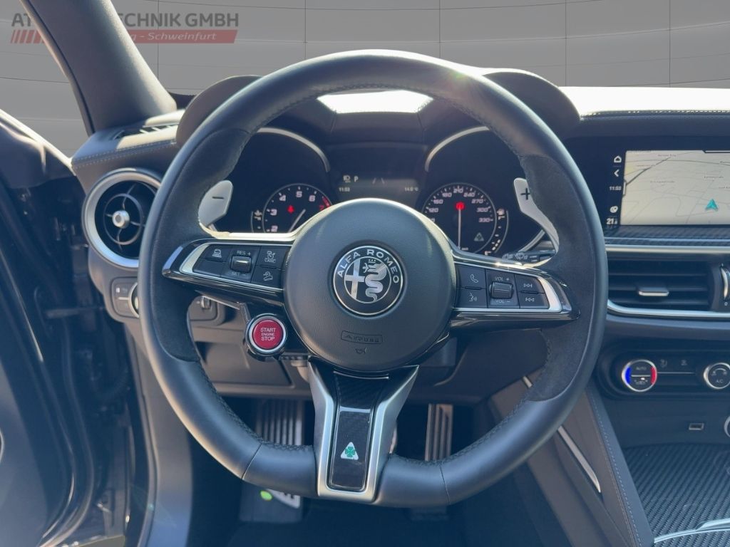 Fahrzeugabbildung Alfa Romeo Stelvio Quadrifoglio