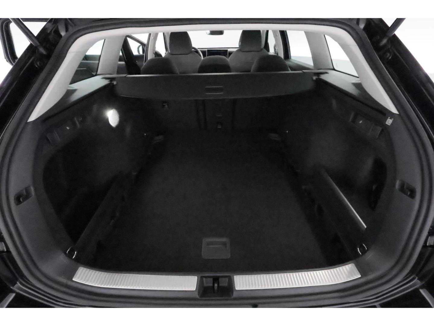 Volkswagen Passat 1.5eTSI DSG+LED+NAVI+TEMPO+PDC, миниатюра 17