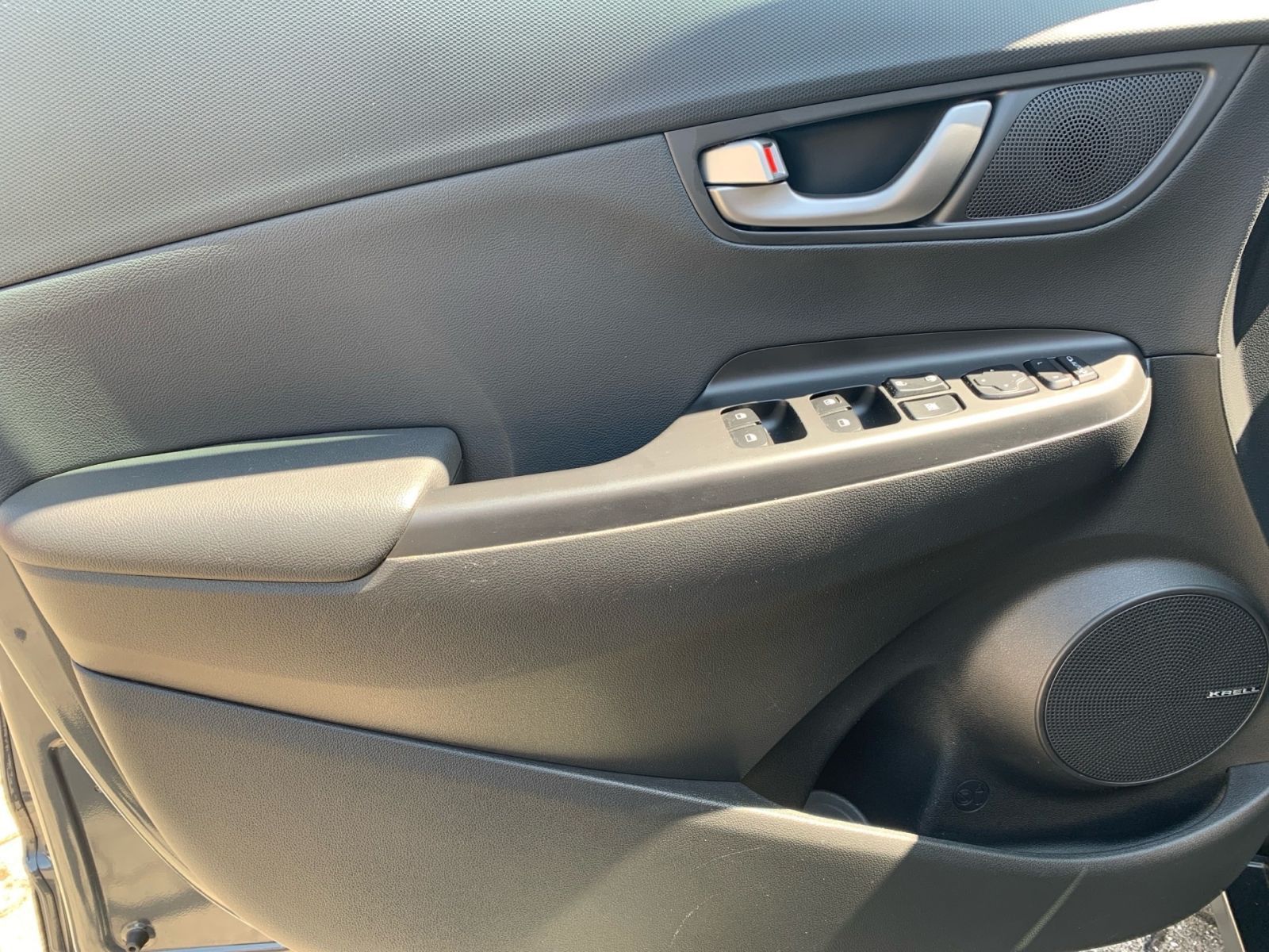 Fahrzeugabbildung Hyundai Kona 1.6 DCT Premium 4WD AHK Schiebedach Krell N