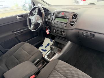Volkswagen Golf - 6