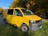 Volkswagen T5 Transporter umgebaut zum camper - Volkswagen T5 in München