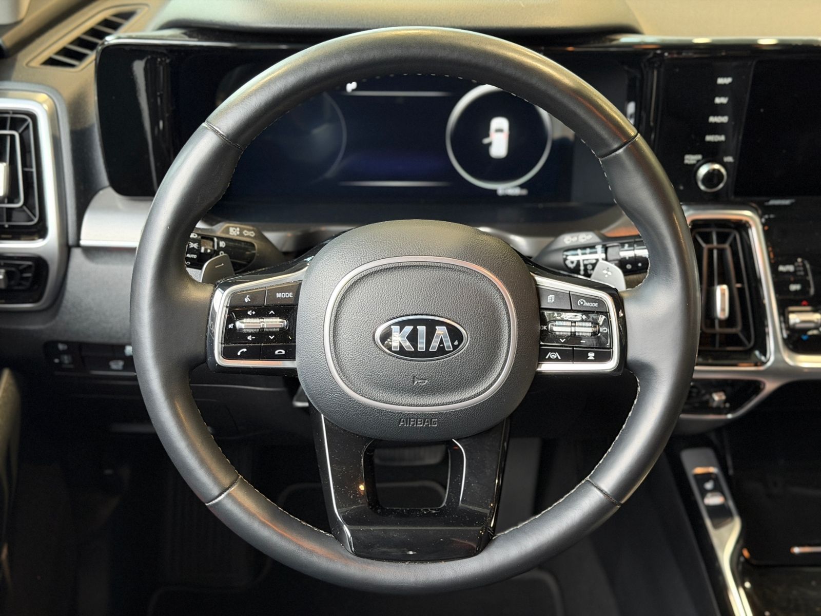Fahrzeugabbildung Kia Sorento Hybrid HEV Spirit 2WD LEDER LED NAV 19"