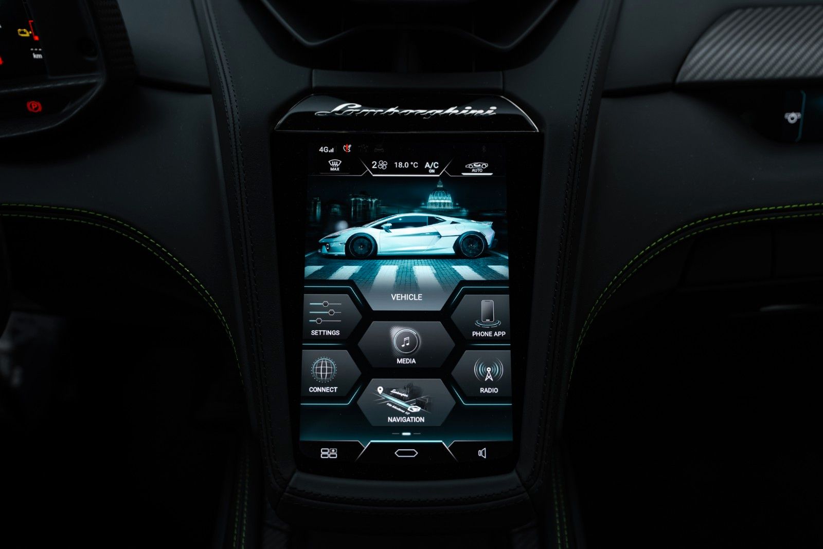 Fahrzeugabbildung Lamborghini Temerario CARBON/LIFT/STYLE PACK/PASSENGER DISP.