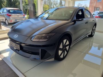 Fahrzeugabbildung Hyundai IONIQ 6 4WD 77,4 325PS UNIQ digitale ASP