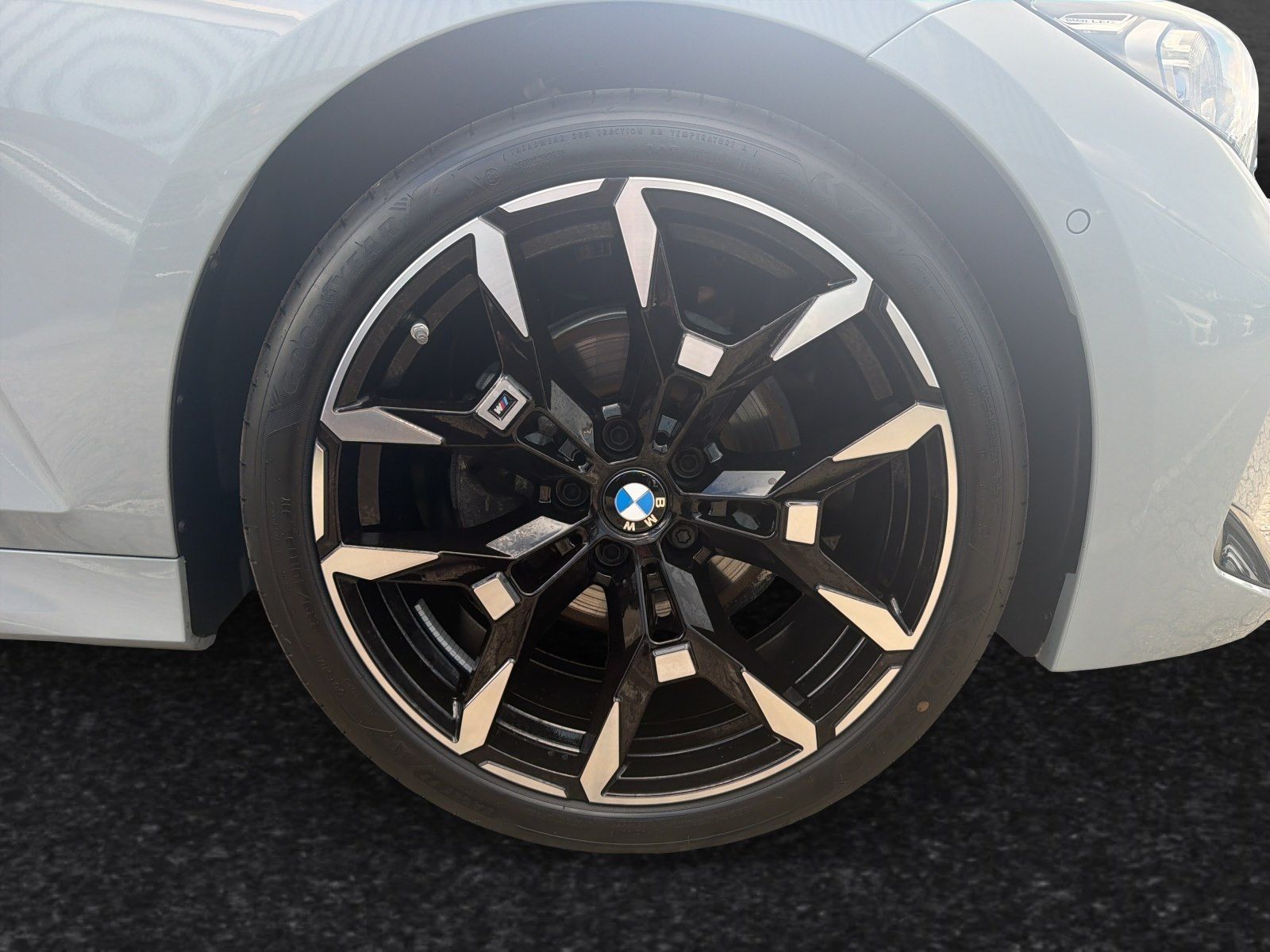 BMW 320 - Bild 4